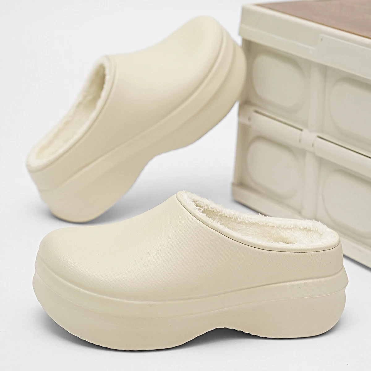 Men Women's Thick Sole Cotton Slippers Winter Warm Plus Velvet Slippers Waterproof Non-Slip Light Hotel Chef Kitchen Work Shoes