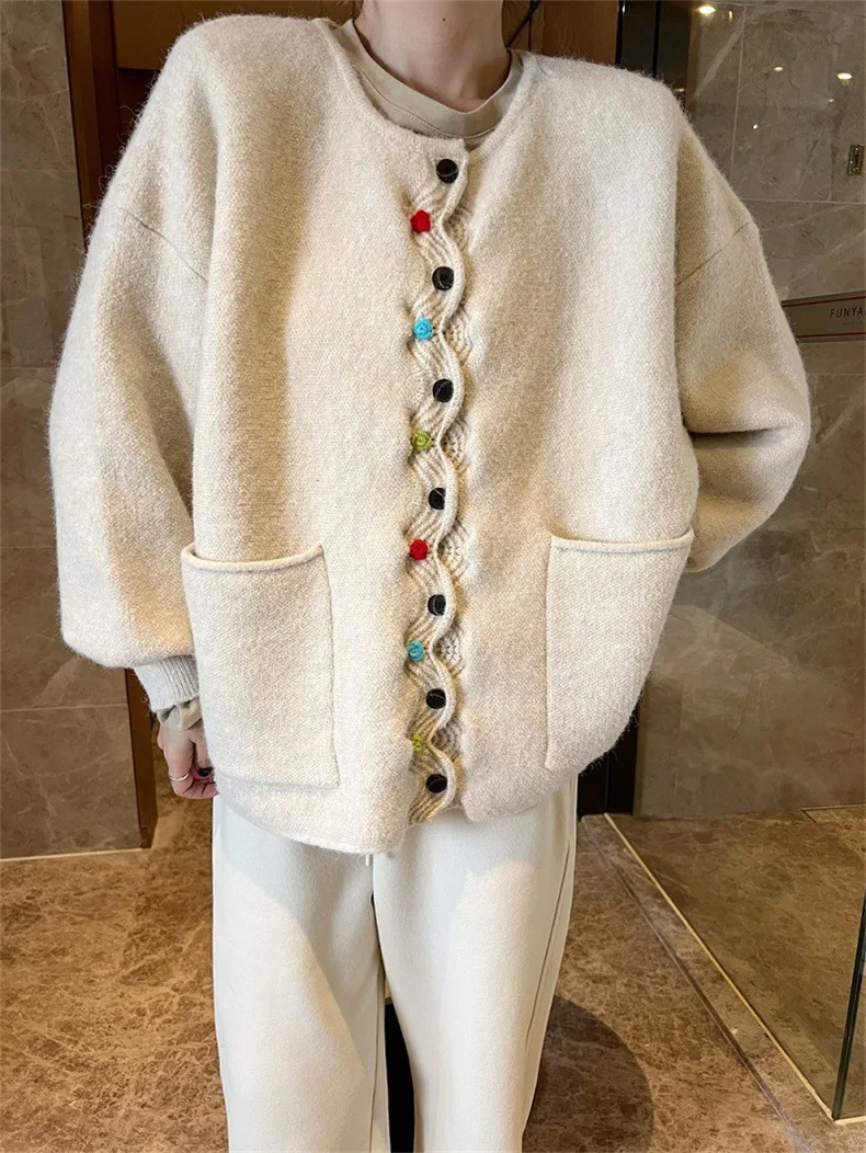 

Round-neck Vintage Wave-edge Bohemian Color-buttoned Loose-fitting Casual Fall-winter New Style Cardigan Sweater for Women