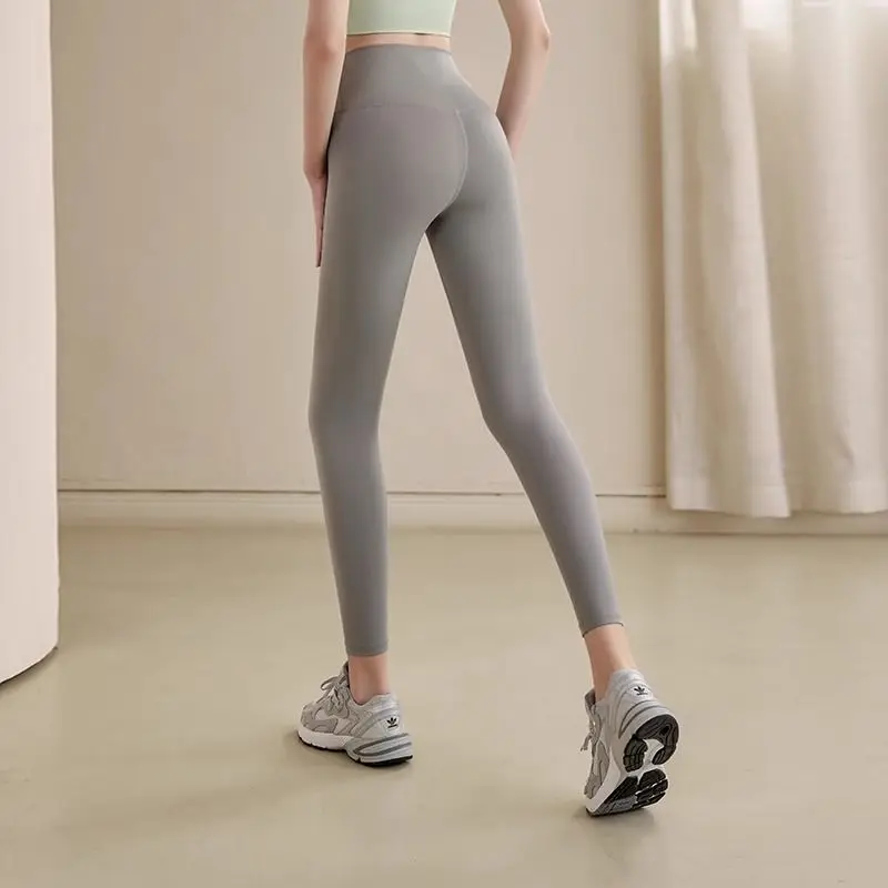 طماق الرياضة النساء معزول الجلد طالب عارية الوركين هرول التطريز فضفاض Bootcut الحرارية متقلب ماتي الخامس قطع جميلة الصلبة
