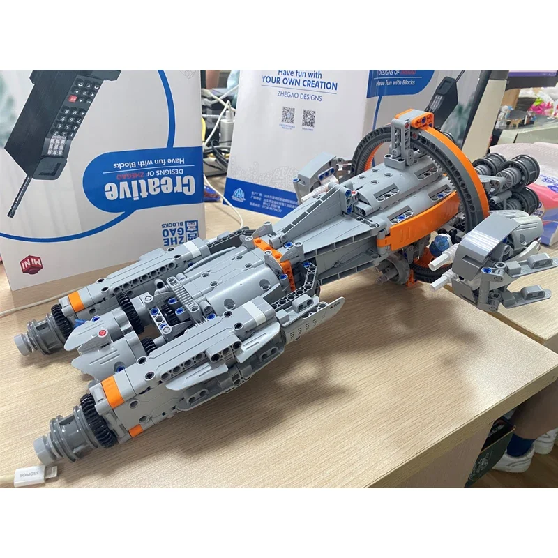 High-Tech Spaceship Starship Combat Aircraft Building Block MOC Starfighter Brick Educational Toys For Children Christmas Gifts