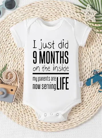 Tutina a triangolo per bebè, ho solo 9 mesi all'interno, i miei genitori sono ora servendo la vita, stampa di lettere, neonato, carino, manica corta