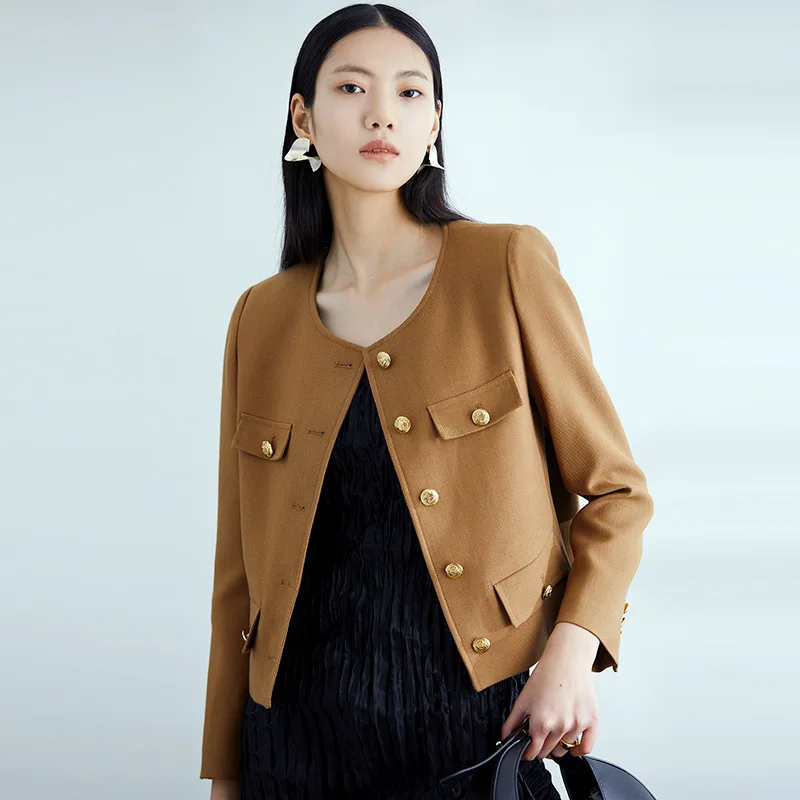 

2023 early spring short woolen coat All wool celebrity temperament slim show leg long white matching small suit top female