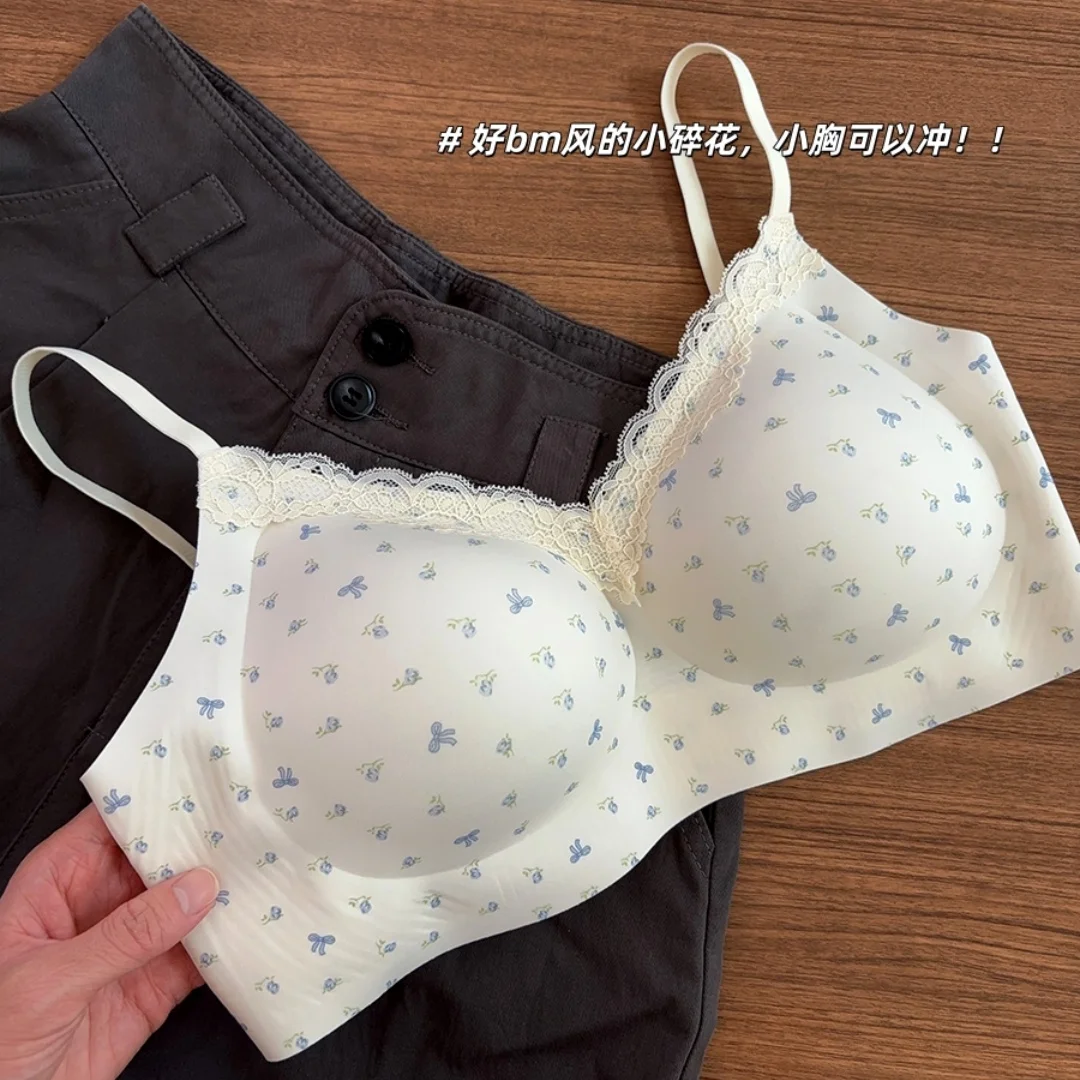 ملابس داخلية نسائية بطبعة زهور فرنسية للثدي الصغير، حواف من الدانتيل الحلو، قابلة للتنفس، وحواف للفتيات