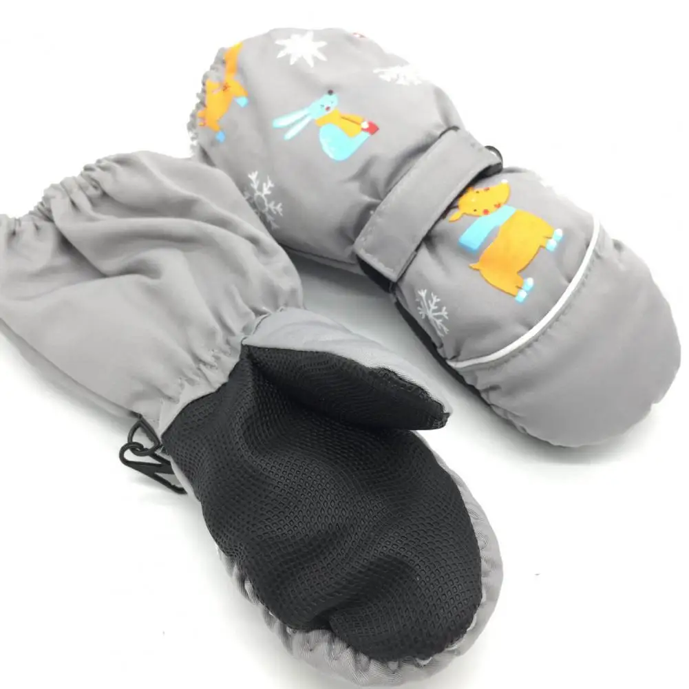 

1 Pair Excellent Sports Gloves Adorable Cold Resistant Winter Gloves Children Winter Gloves