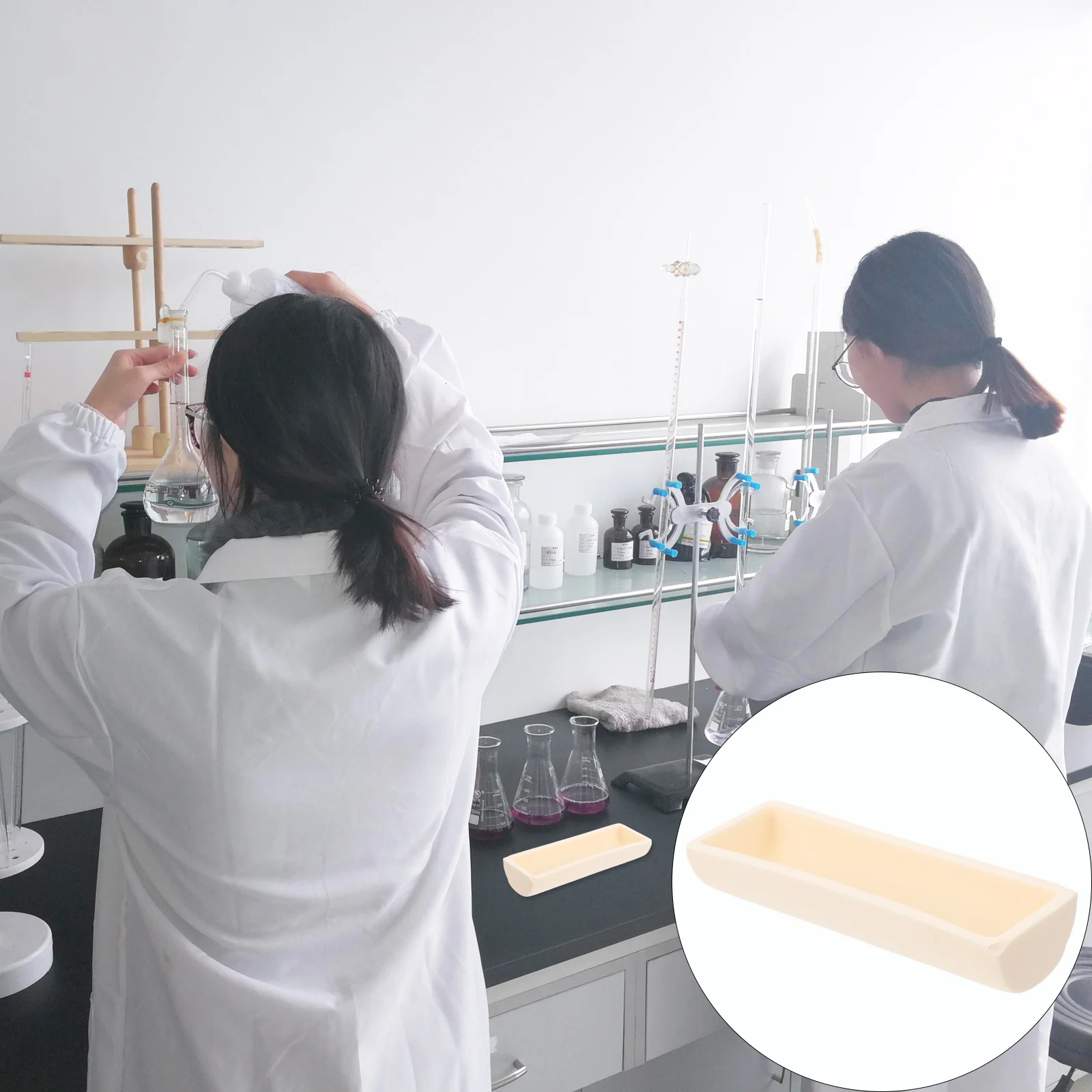 

Полукруглый лодка ковчег из глинозема высокой чистоты с тигром 1600. ℃ Термостойкая корундовая трубчатая печь, лабораторный ювелирный инструмент