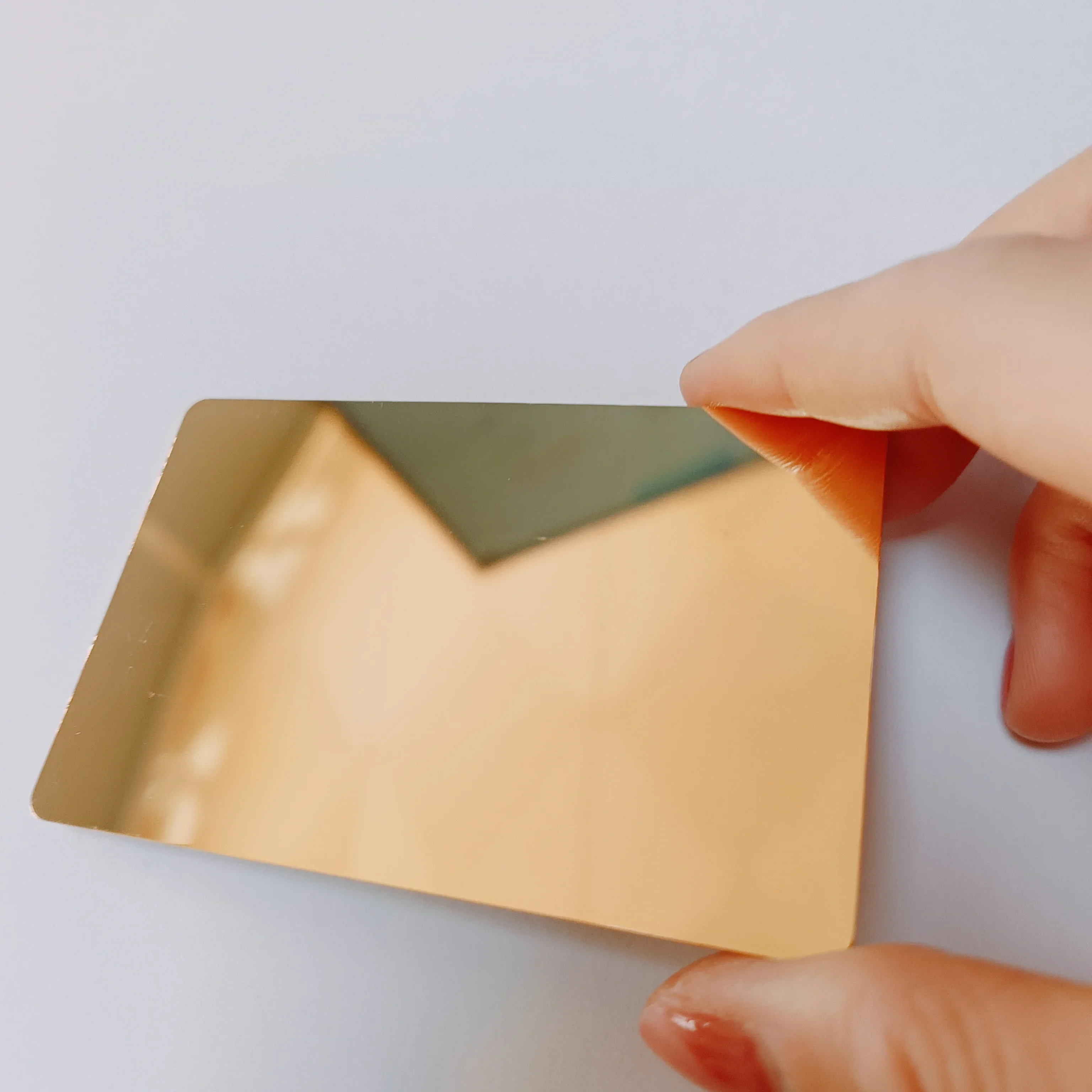 الموظف فارغة تماس Nfc بطاقة مخصصة مخصصة بطاقة الأعمال المعدنية الذهب