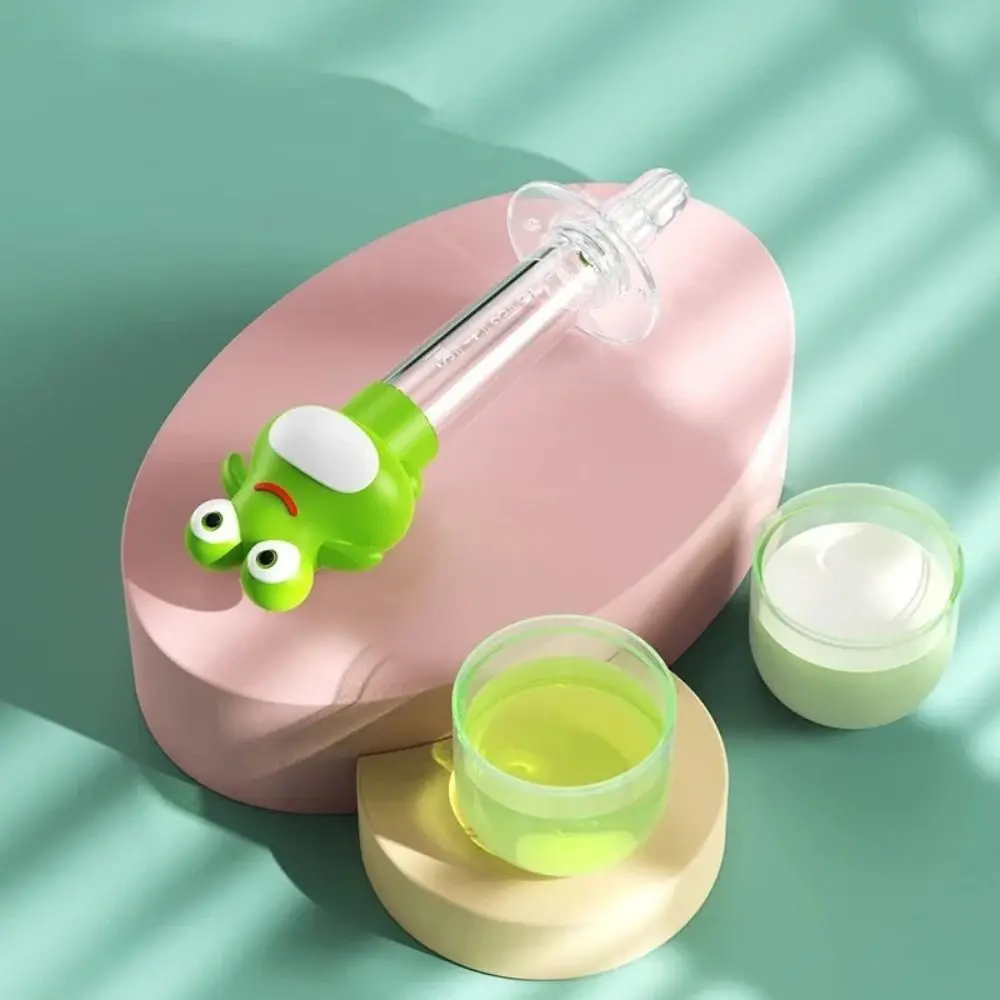 Safety Baby Medicine Feeder Soft BPA Free Baby Squeeze Medicine Dropper with Measuring Cup Cute Cartoon Shape