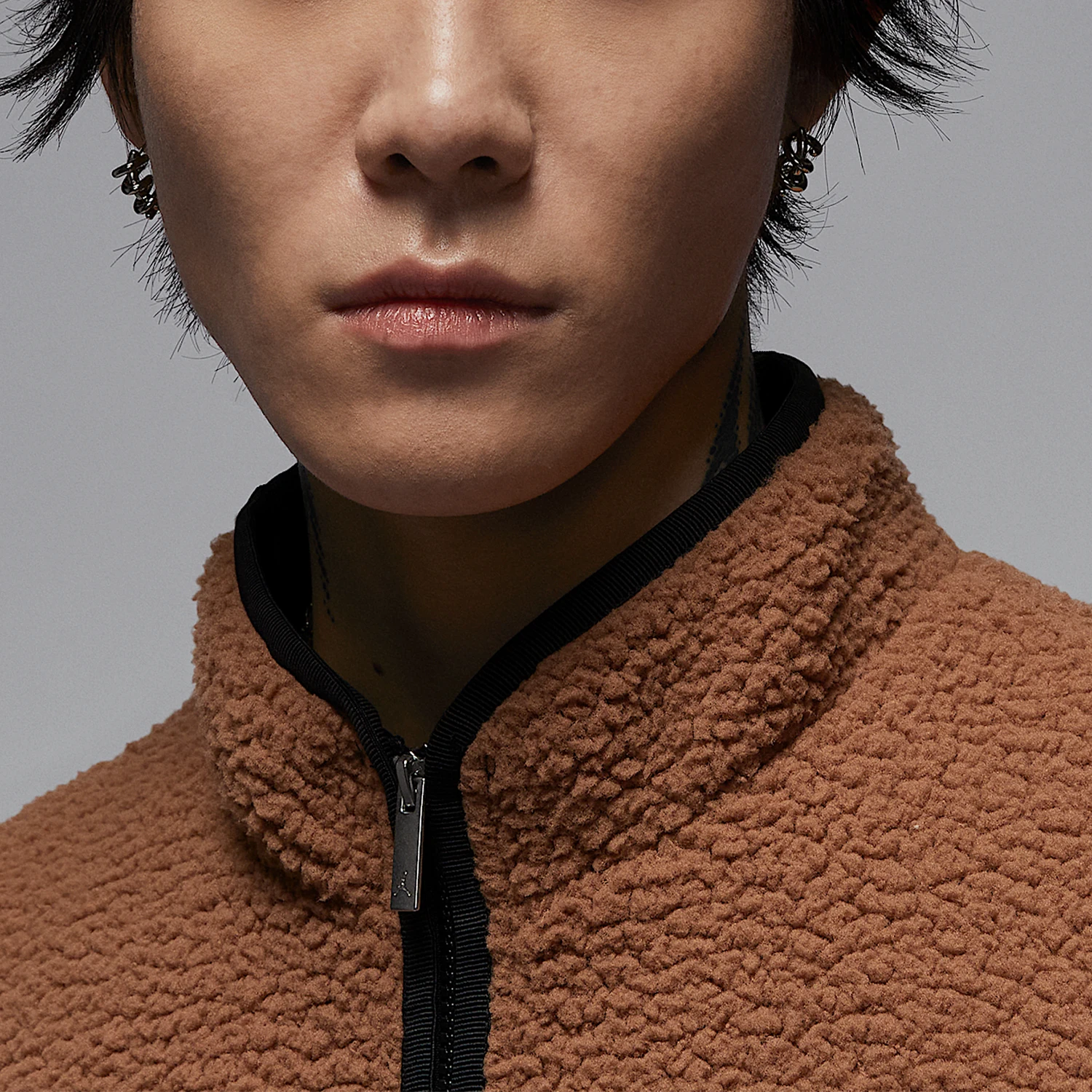 جاكيت رياضي متين بياقة واقفة للرجال من Nike JORDAN FV7449-223