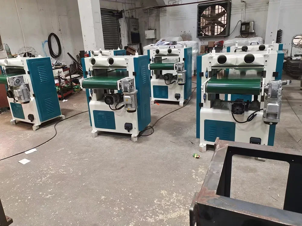 MB104F Single Sided Heavy Woodworking Tools Spiral Knife Planer Thicknesser Wood Planer Machine