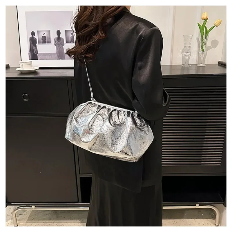 Luxury Designer Women Shoulder Bags Retro Glitter Evening Bags Female Crossbody Bags Ladies Handbags Korea Fashion Cloud Bags