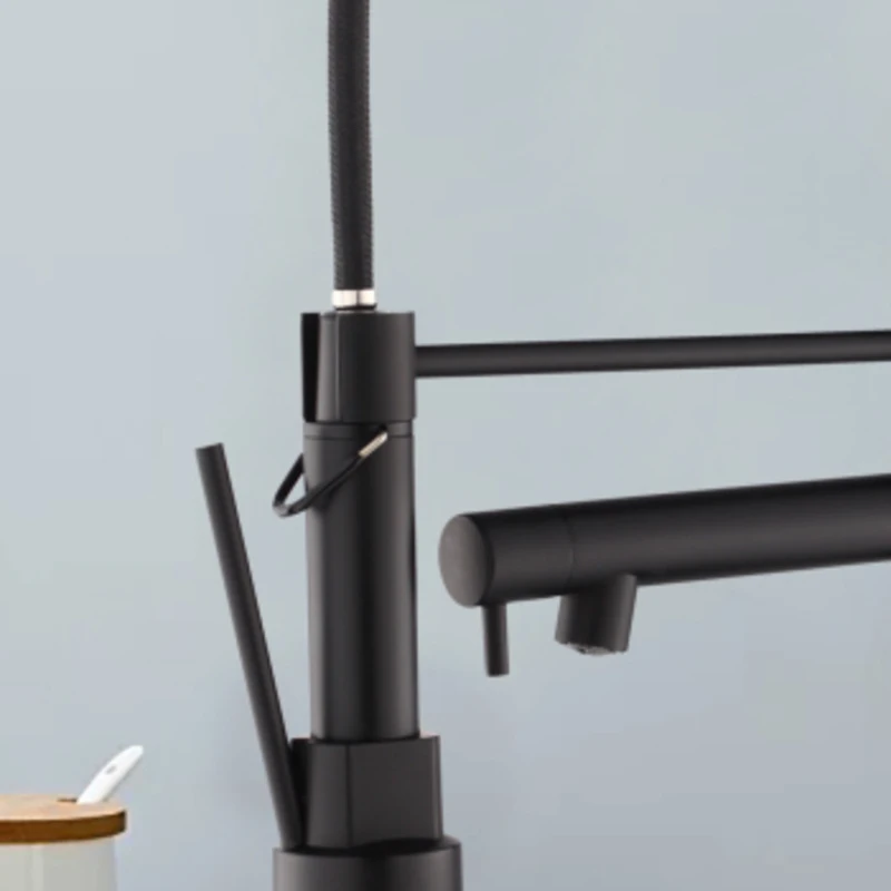 

Черный матовый латунный кухонный смеситель с выдвижным распылителем, высокая дуговая пружинная конструкция, одна ручка для горячей и холодной воды