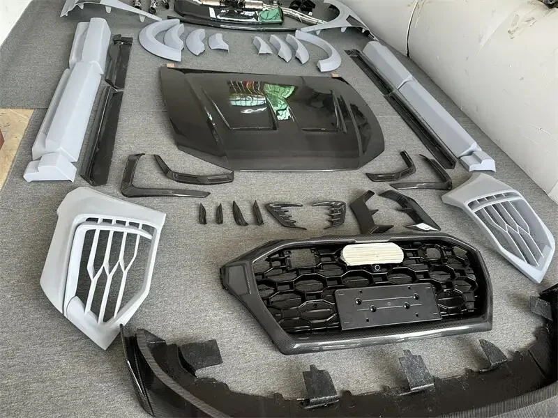 

New Wide Body Kit for Audi Q8 Carbon Fiber Material Q8 m Style Body Kit High Quality for Audi Q8 RSQ8 Body Kit Wide