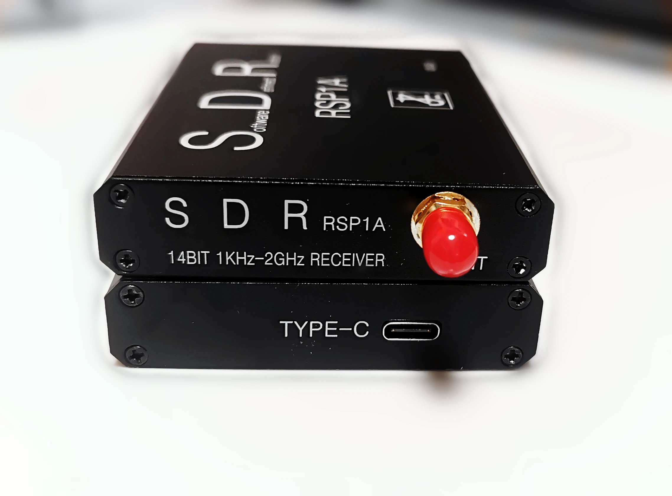 SDR RSP1A Software Defined Radio Receiver 14-bit ADC 1kHz - 2GHz Wideband Shortwave Radio