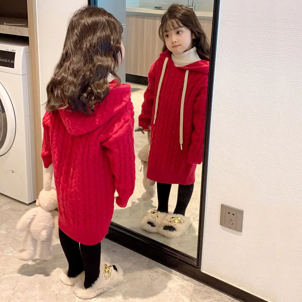 فستان سترة شتوي أحمر للأطفال مع بلوفر بقلنسوة من الدانتيل تريكو متوسط الطول حتى الركبة ملابس أطفال مريحة حرارية للفتيات