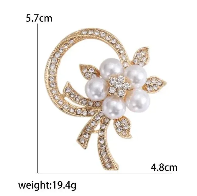 Elegant Baroque Imitation Pearl Flower Rhinestone Brooches for Women Lady Trend Circle Lapel Pins Party Wedding Gifts