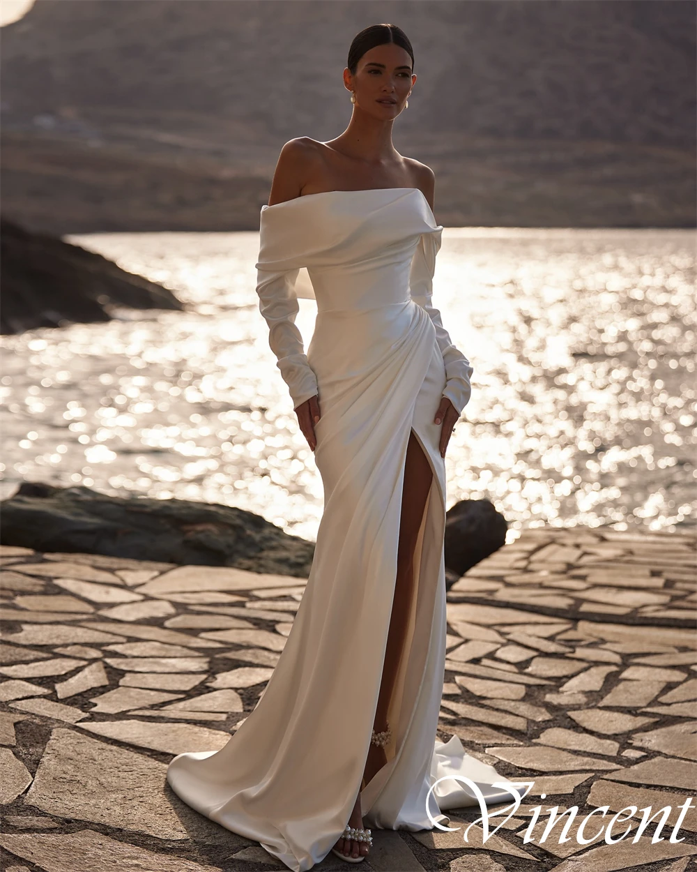 تخصيص حمالة انفصال كم فساتين الزفاف الكلاسيكية ألف خط قطار مصلى فستان سهرة دقيق فستان الزفاف Ruched