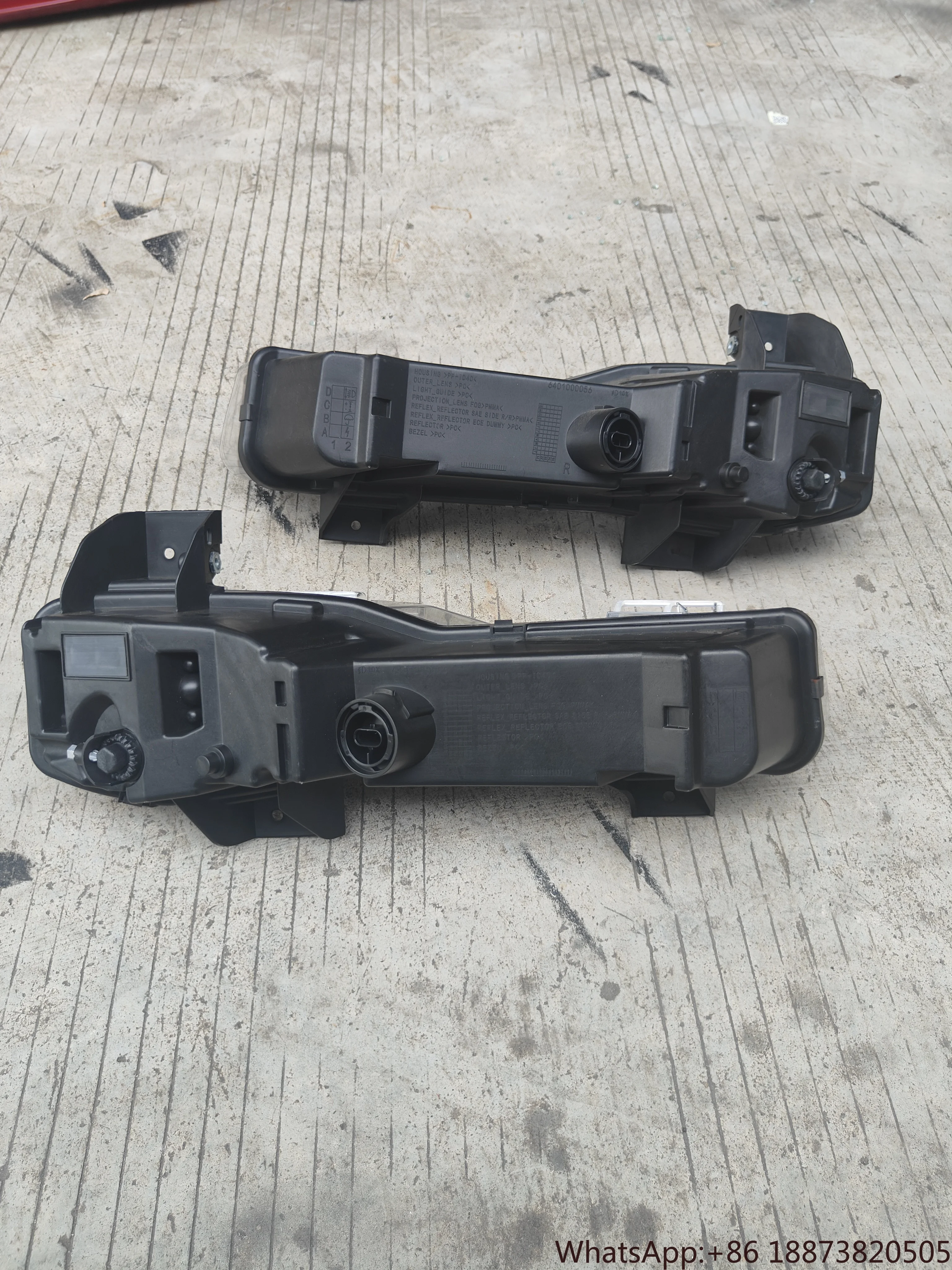 Car Front bumper Fog Light for Tesla New model s 2022 Yea