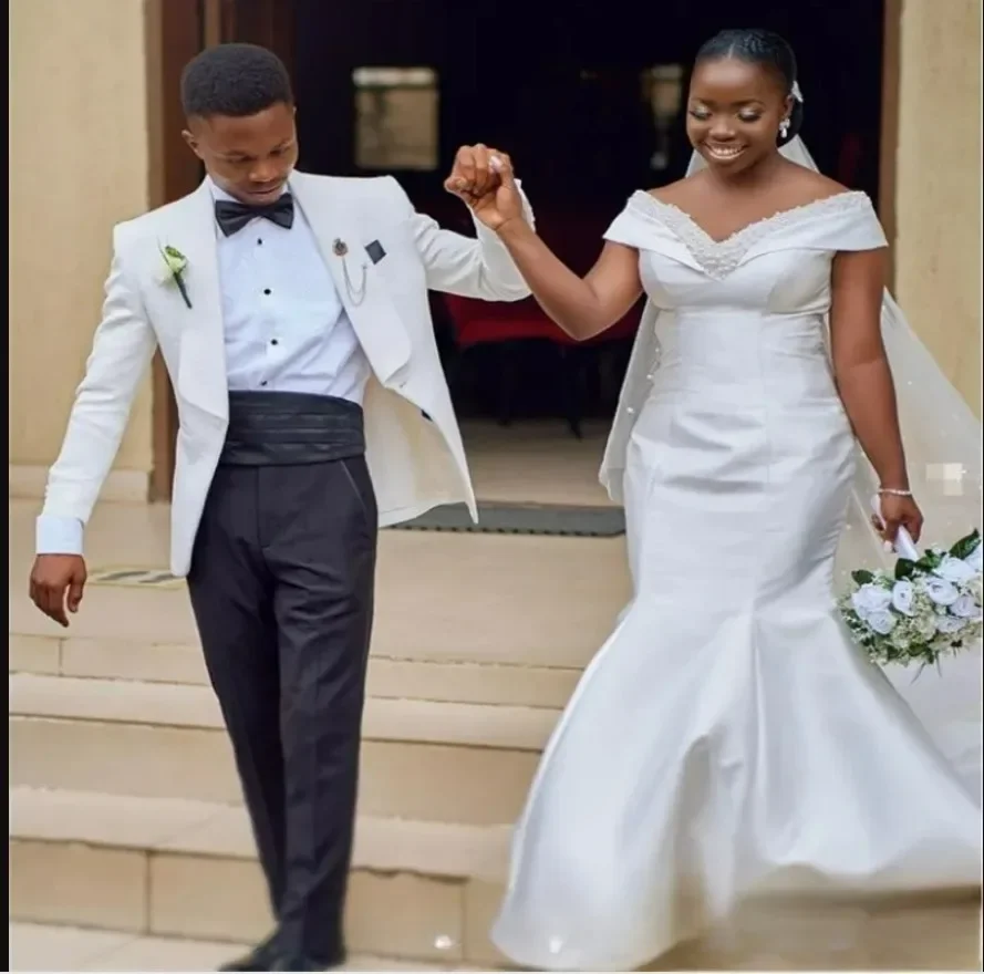 Robes De mariée sirène personnalisées, perles brillantes, épaules dénudées, robes De mariée africaines simples