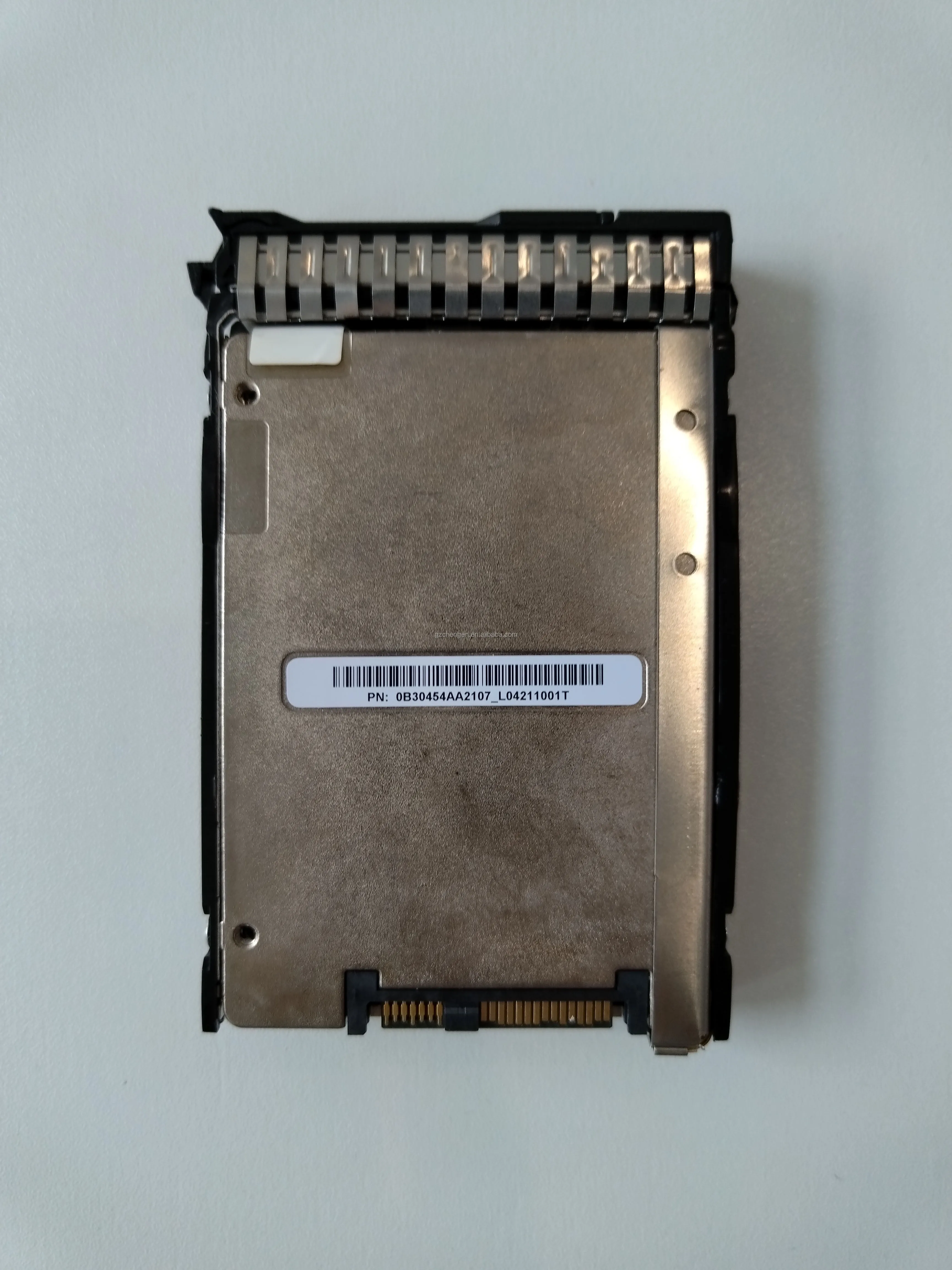 2 ชิ้น P14033-001 960GB .5 นิ้ว SAS 1Gb/S Ri MSA M SSD KPM51RUG960G R0Q46A โซลิดสเตทไดรฟ์