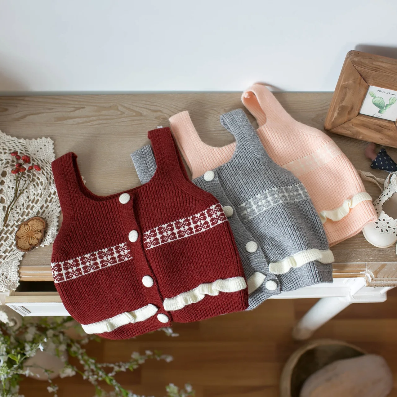 Girl Spring Clothes Striped knitted Shirt Jacquard Fungus Edge Girl Blouse Korean Version Square Collar Single Breasted Vest Top