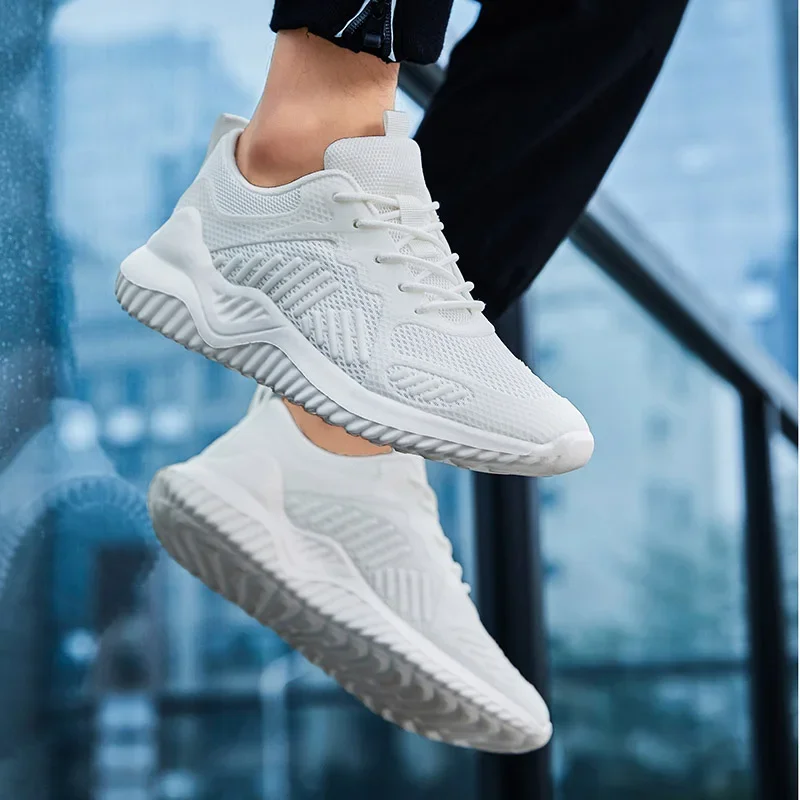

Men's White Breathable Mesh Sports Shoes Women Thick Soled Fashionable Running Shoes for Comfortable and Lightweight Daily Wear