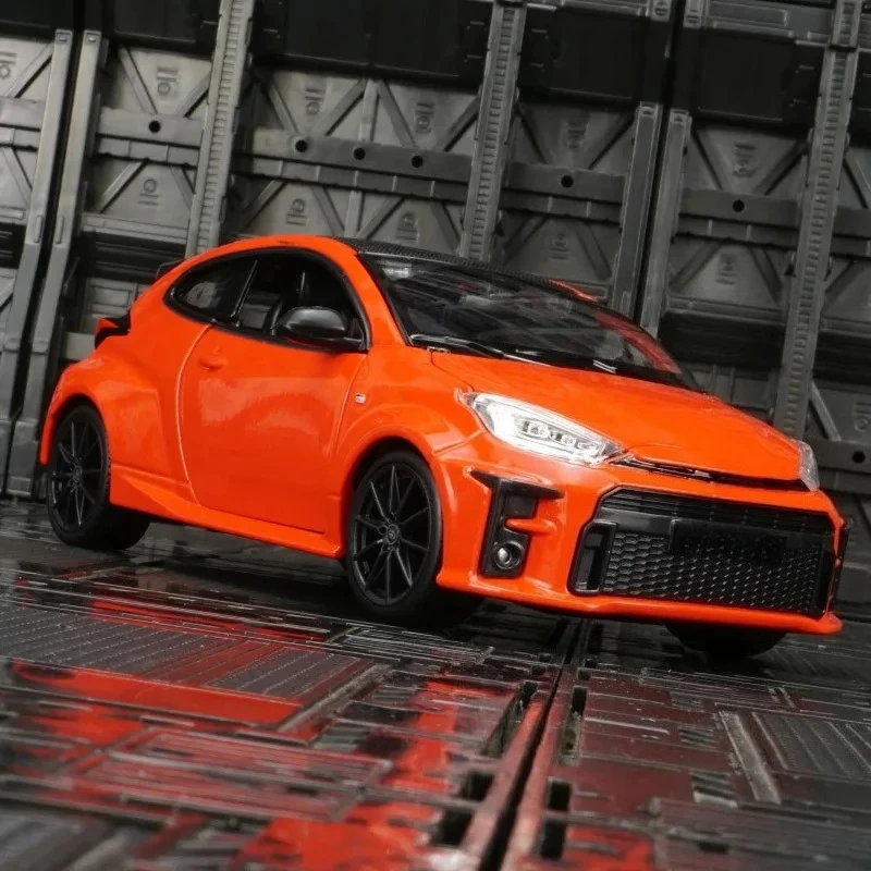Modelo de Carro em Metal Diecast 1:24 GR Toyota Yaris, Veículo de Alta Simulação em Miniatura, Brinquedo Infantil, Presente
