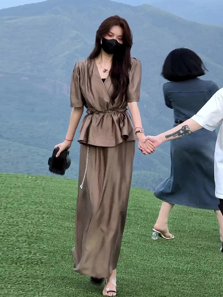 

Faionable Loose ort Bubble Sve Костюм Топ и f Юбка Комплект из двух предметов Женский летний Новое поступление Ele Sle Polyeste...