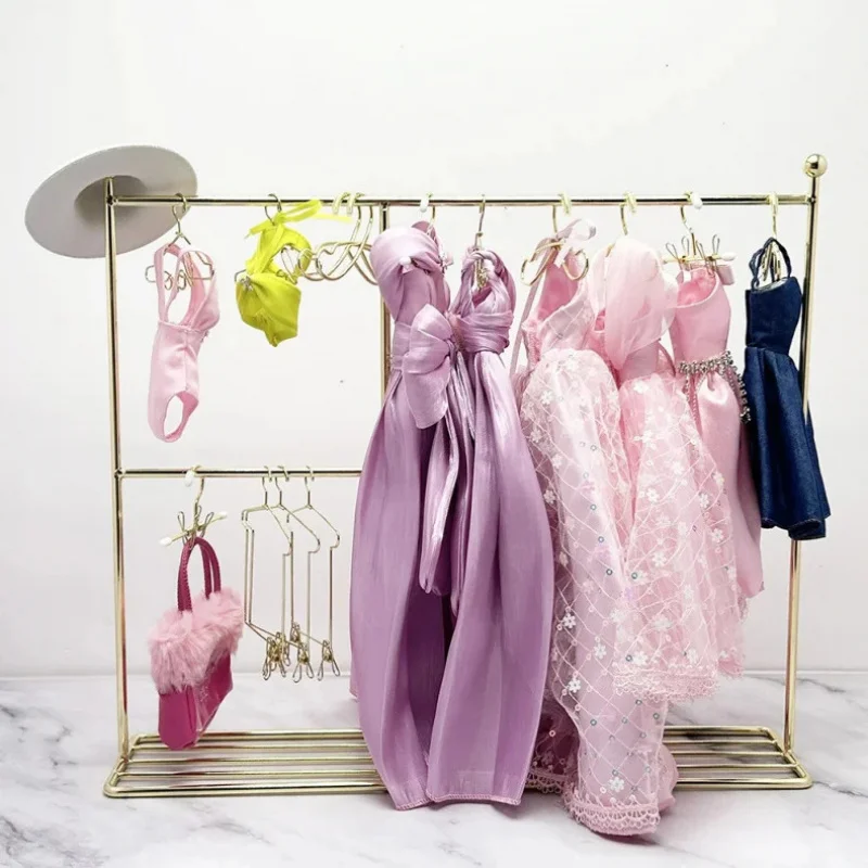 30 cm BJD bambola giocattoli mobili piccoli vestiti appesi rack di ferro semplice ferro arte appendiabiti mostro alta armadio in metallo giocattolo fai da te