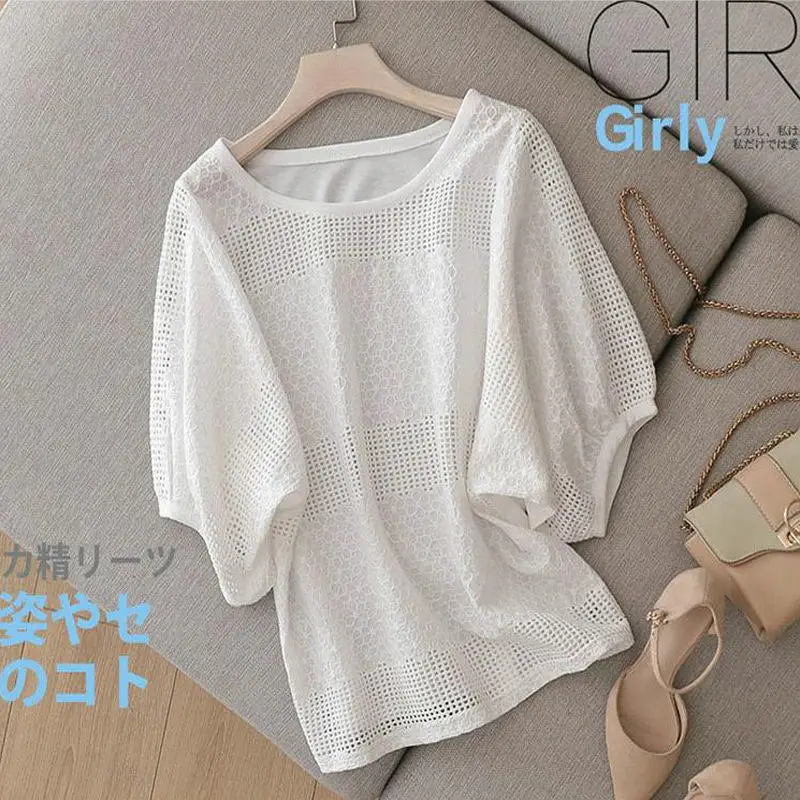 Stylish Hollow Out Loose Blouse Korean Summer Half Sleeve Solid Color All-match Lace Spliced Female Clothing Casual O-Neck Shirt