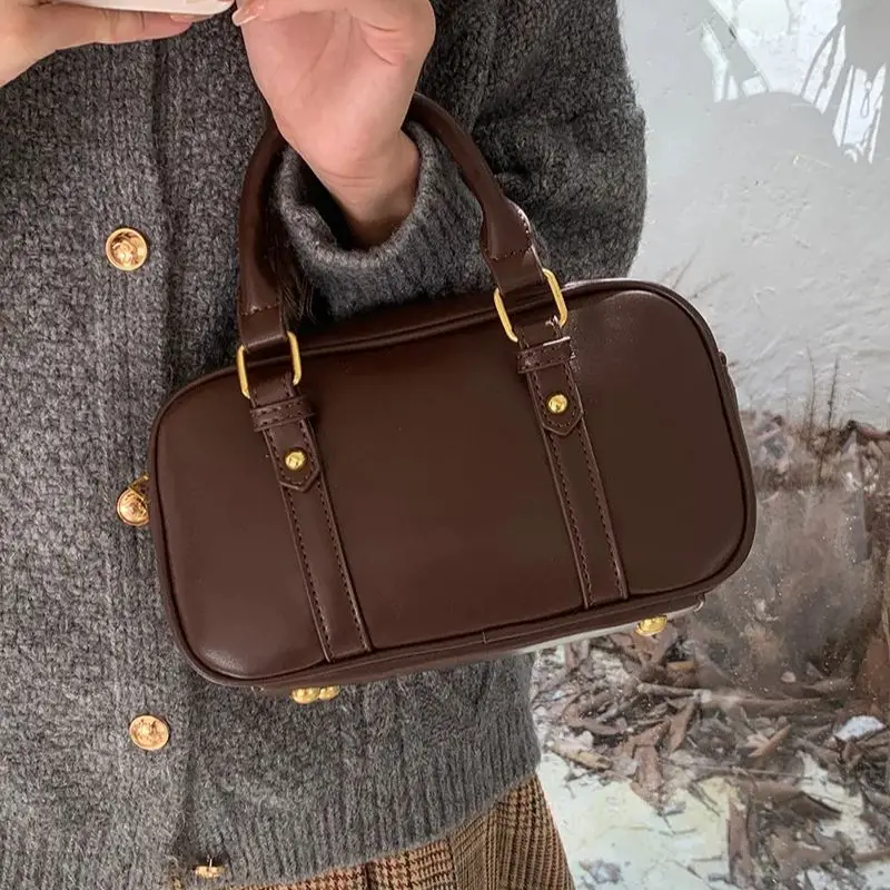 

TRSYPHXM new Retro Commuter Bag Korean Edition Postman Bowling Bag Female 2024 New Handbag Single Shoulder Crossbody Bag