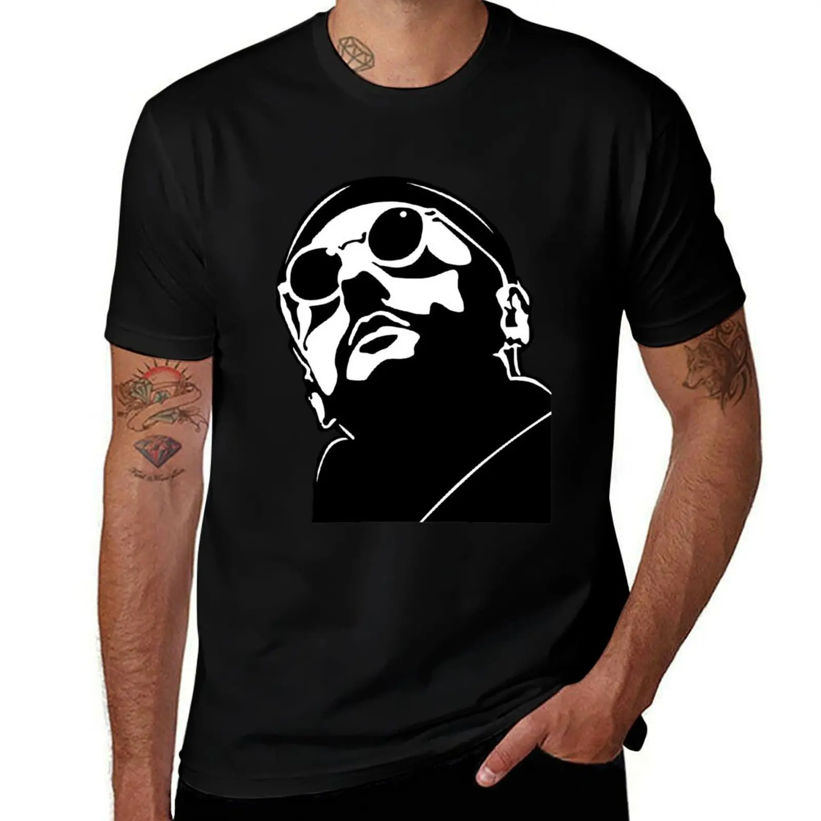 

Jean Reno Leon T-Shirt Independence Day Short Sleeve T-Shirt