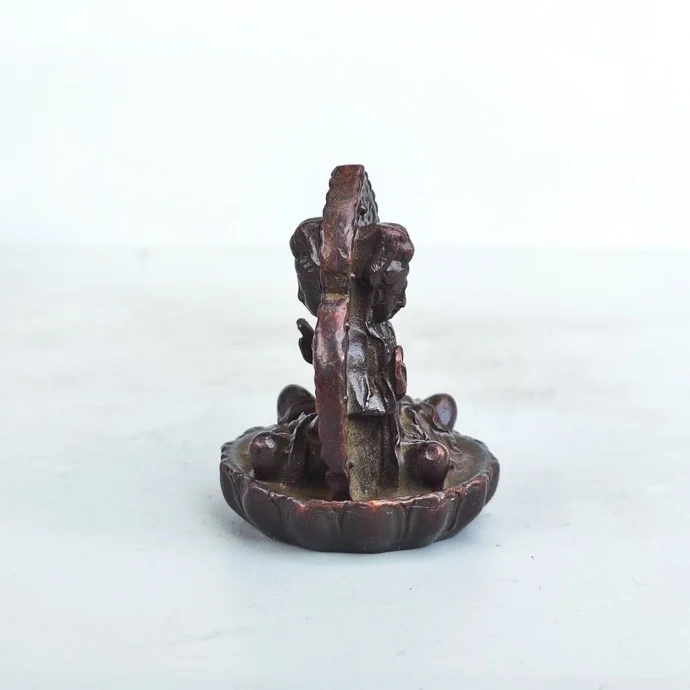 Pulp relief double-sided Guanyin Bodhisattva meditating bronze statue playing alloy small copper table to attract wealth