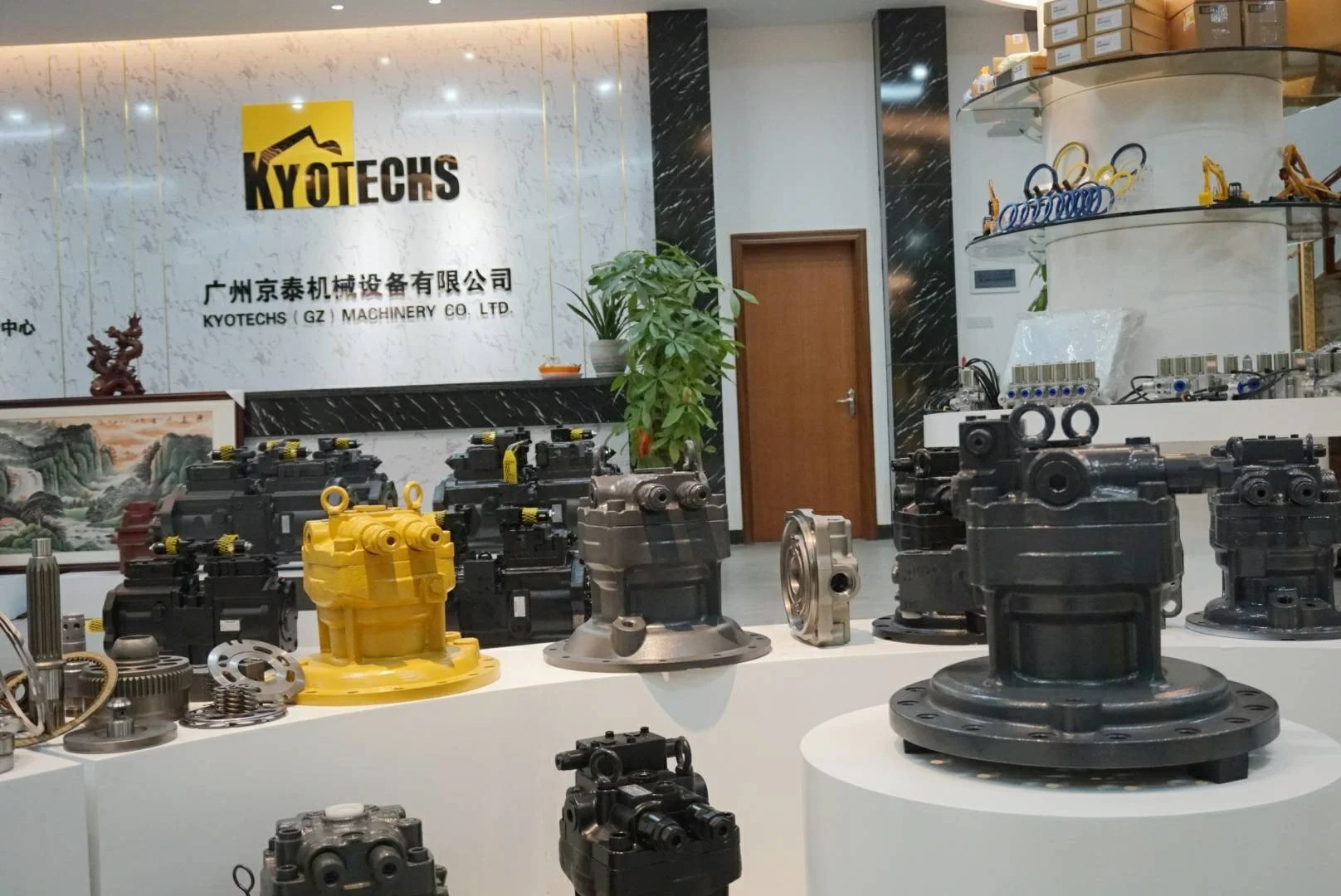 High Quality 4197829 Swing Motor For EX300-1 EX300-3 Hydraulic Slewing Motor EX300 EX300LC Excavator Spare Parts In Stock