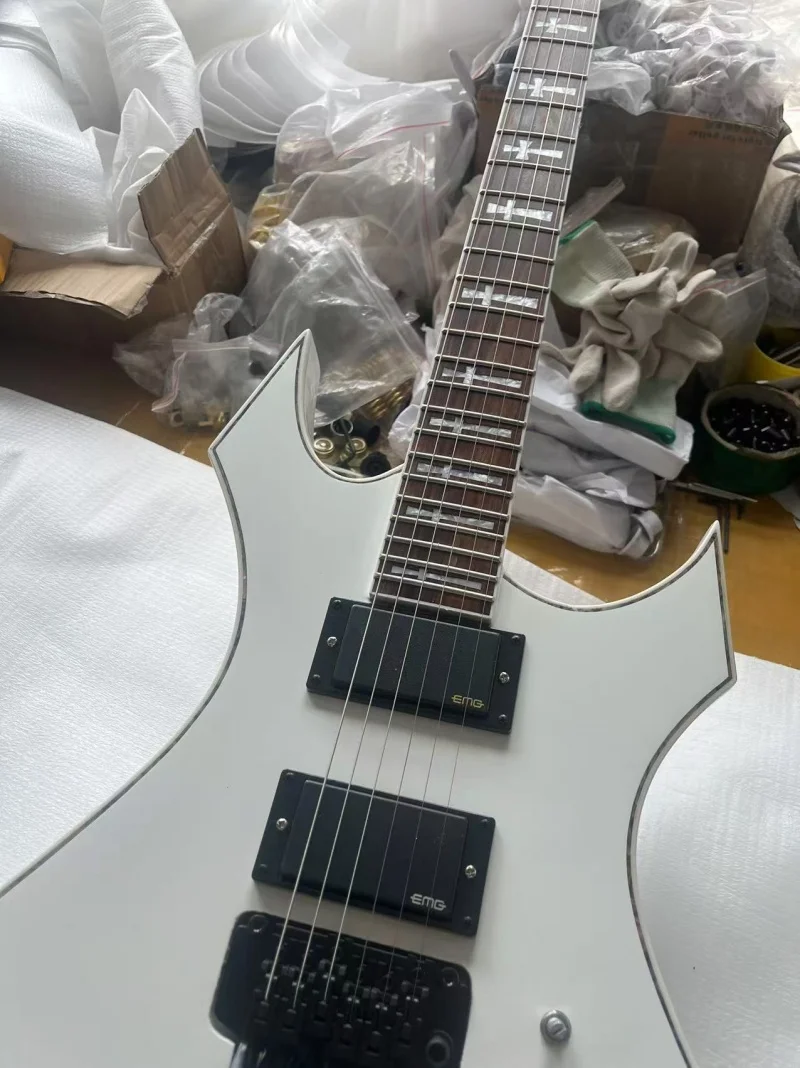 White 6-string special shape electric guitar,Rosewood fingerboard,Black hardware,Floyd rose bridge,Free delivery view 2
