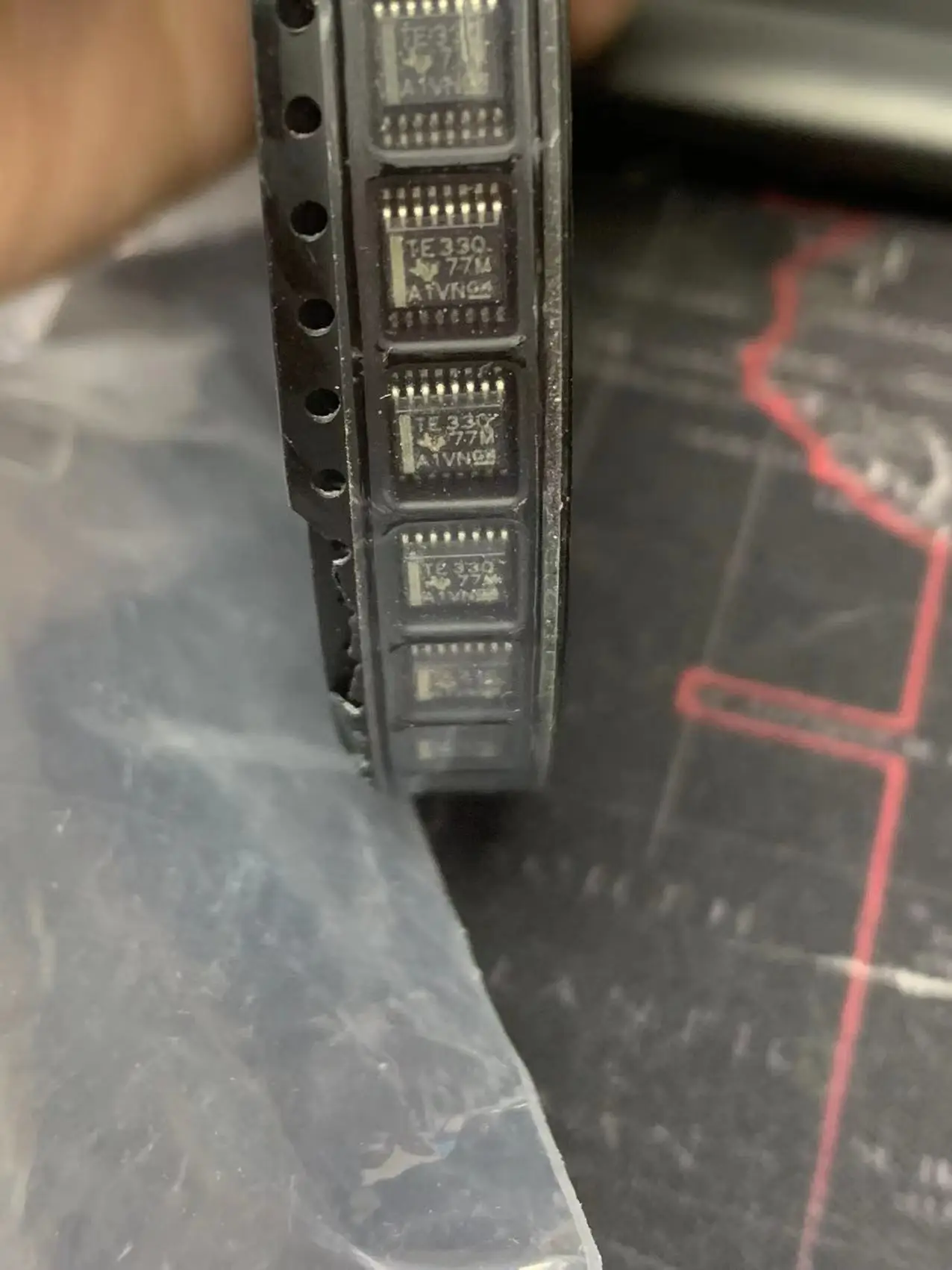 

TS5V330DBQR （1pcs）integrated circuit chip IC, brand new in stock quality assurance