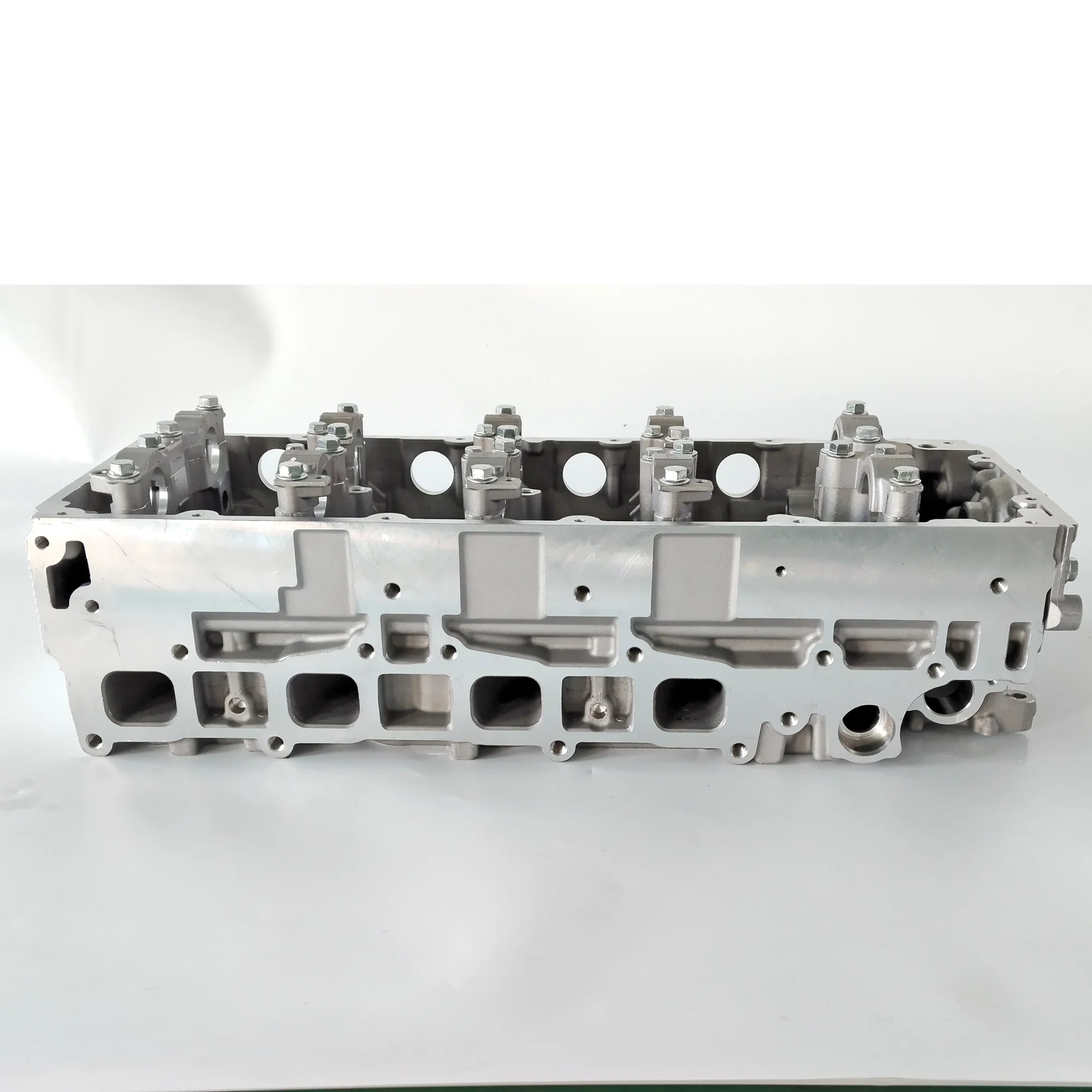 

AUTO ENGINE PARTS 8982174580 AMC908352 8-98217458-0 COMPLETED CYLINDER HEAD For ISUZU 4JK1 Three Holes