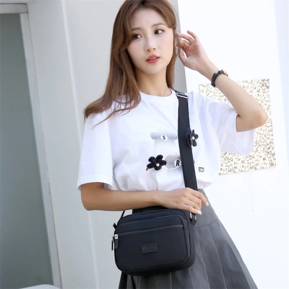 Korean Style Women Crossbody Bag Large Capacity Shoulder Bags for Girls Multifunctional Outdoor Lightweight Travel Bags