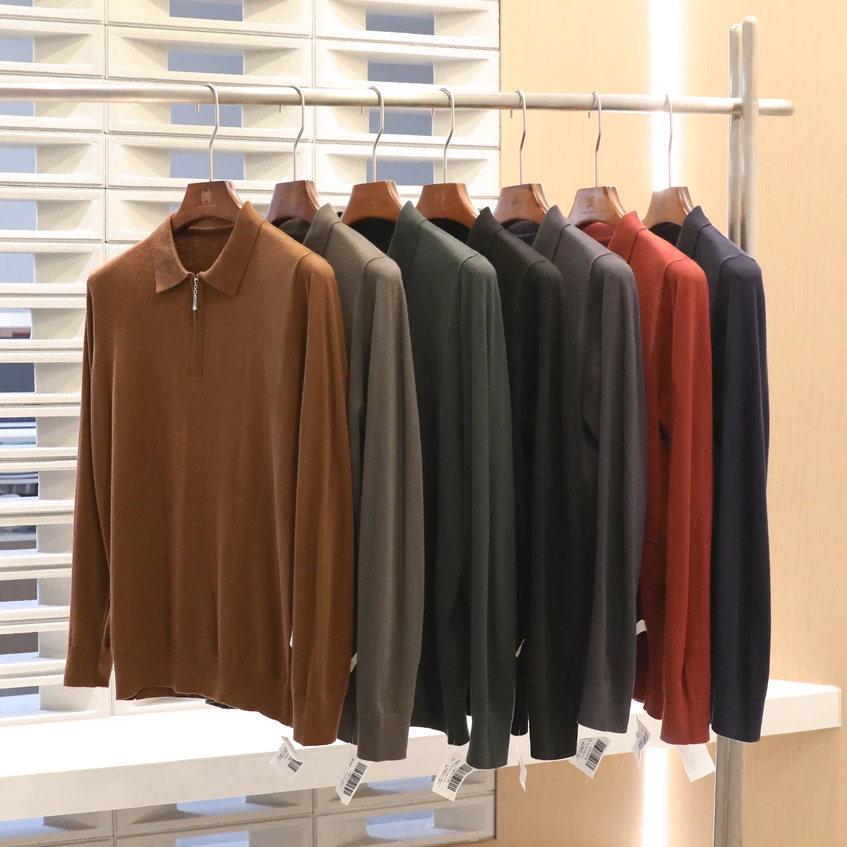 

Spring and Autumn Thin Men's Long Sleeve Sweater Mulberry Silk Knitted Wool Bottom Shirt