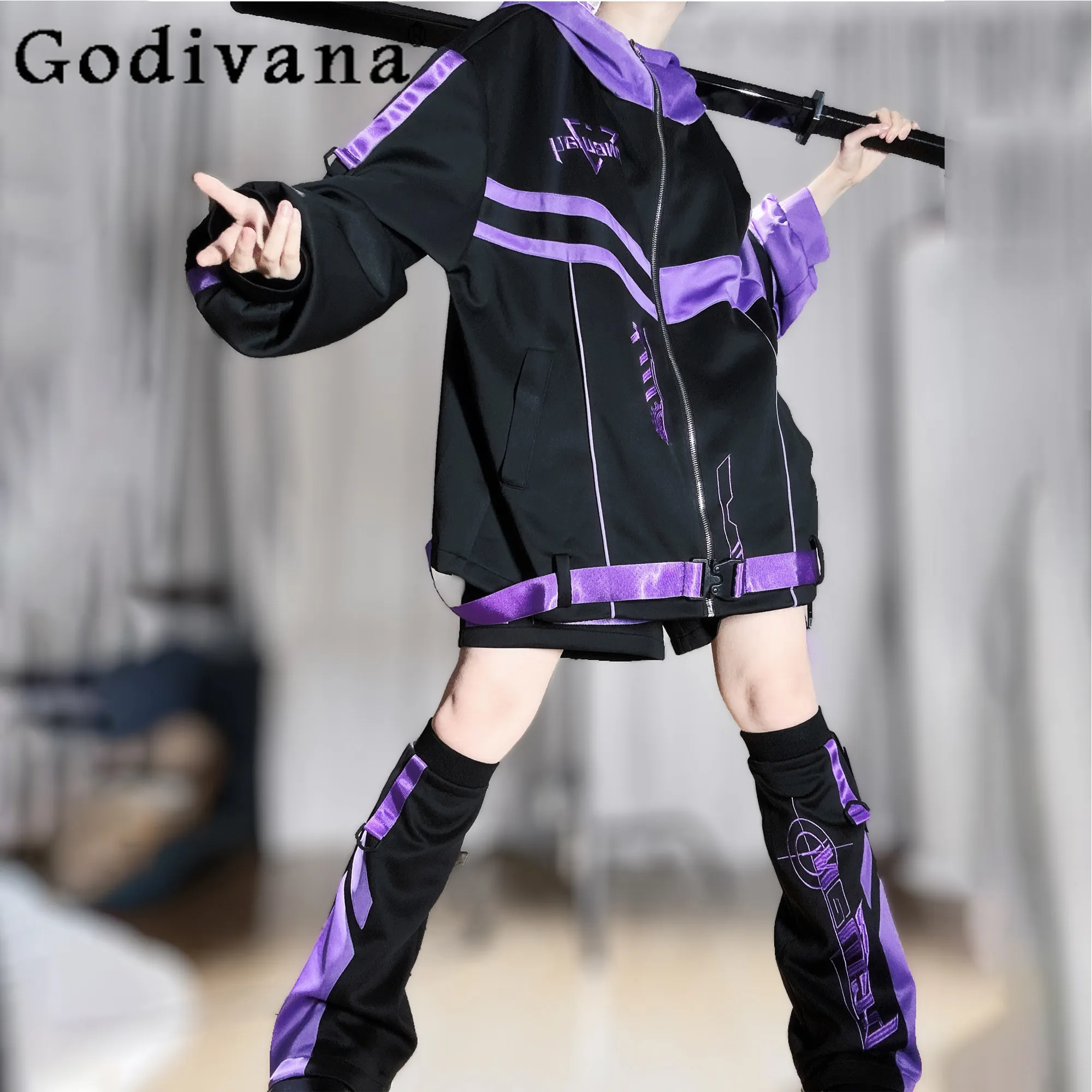 

Оригинальный комплект Y2K: черные и фиолетовые шорты, спортивная одежда, новинка весны, японский стиль, женская милая и стильная куртка оверсайз, шорты, накладки на ноги