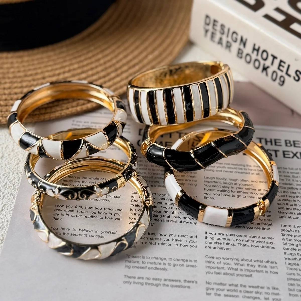 Vintage Schwarz-Weiß Gesplittete Emaille-Manschettenarmbänder für Damen und Herren, Punk Geometrisches Blumenmuster, Wellenförmiger Bambus-Gelenk-Armreif Schmuck – Detail 25