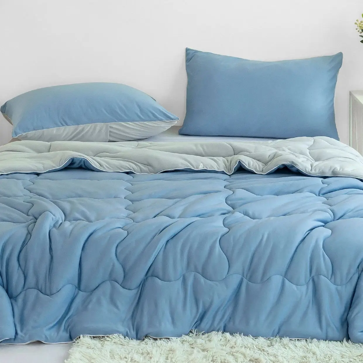 

All Season Queen Size Comforter Set Light blue grey Reversible Ultra-Soft Jersey Knit Cotton Cozy Fully Breathable lightweight