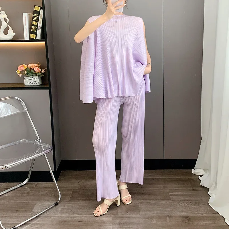 

2025 Summer New Wave Miyake Solid Colour Folding Women's Suit Round Neck Sleeveless Loose Top + Casual Pants Two Piece Set