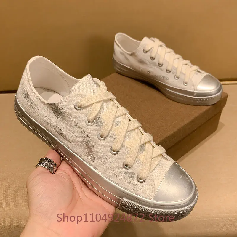 Hand Drawn Canvas Shoes Men's Silver Vintage White Trendy Spring Summer Lace Up Casual Sport Shoes Male Sneakers Breathable