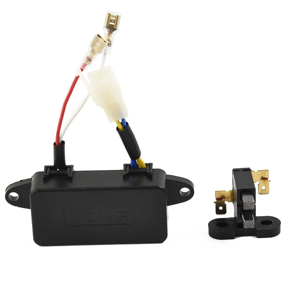 

Легко управляет выходным напряжением с однофазным автоматическим регулятором напряжения AVR для генератора 2 кВт 3 кВт