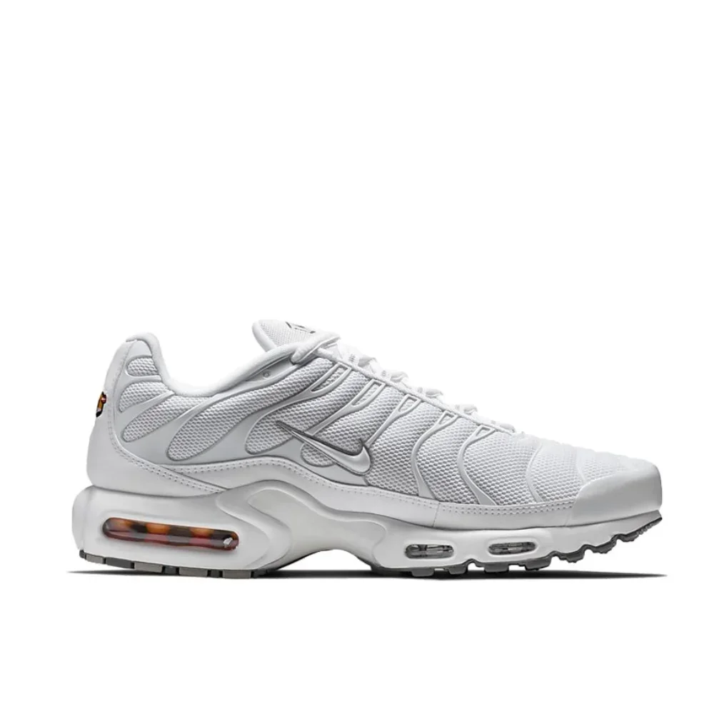 Nike New Air Max Plus Low Men\'s and Women\'s Sneakers Trendy Fashion clunky shoes Comfortable and wearable Sneakers solid white