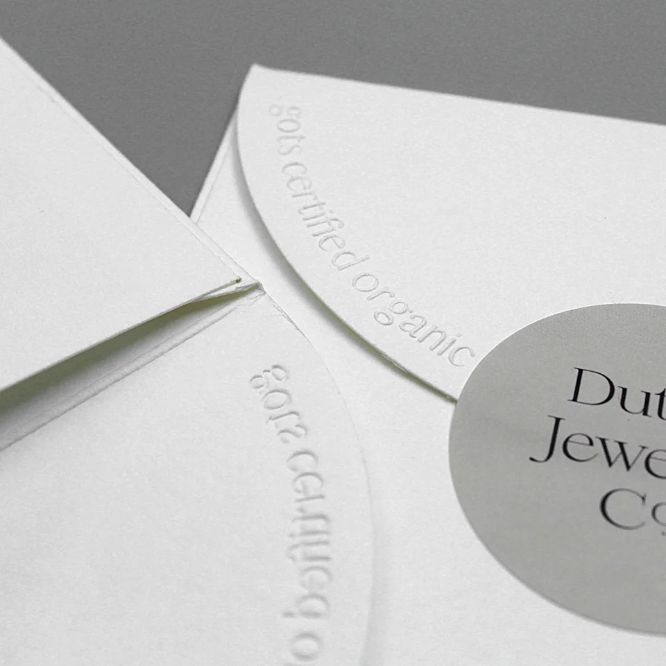 Luxury Custom Embossed LOGO Envelope Package Kraft Paper Wedding Invitation Card Lucky Muslim Cash Gift Card Envelope Stickers