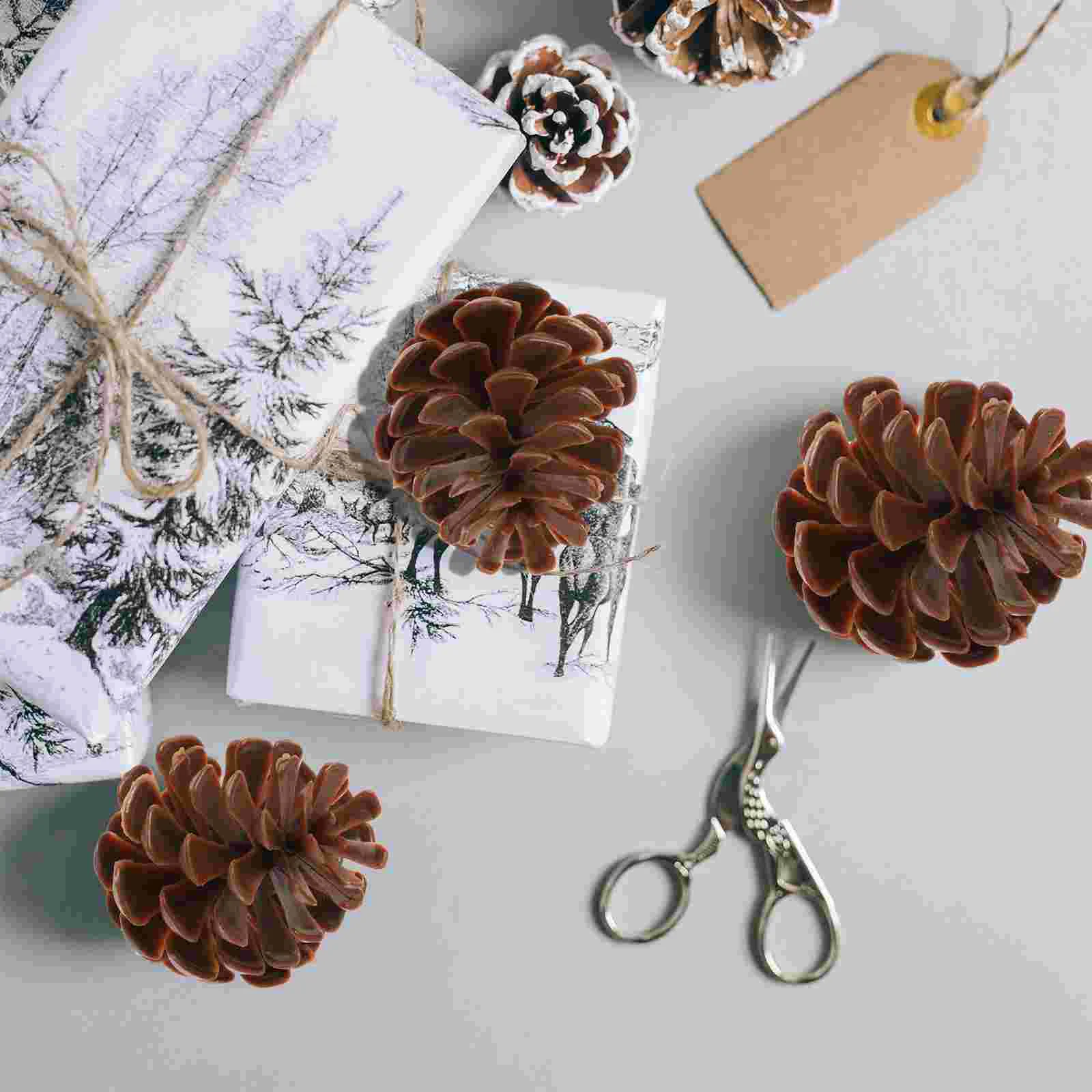 

30 Pcs Plastic Imitation Pine Cone Micro Landscape Ornaments Christmas Cones Garland Table Decor Tree Bulk