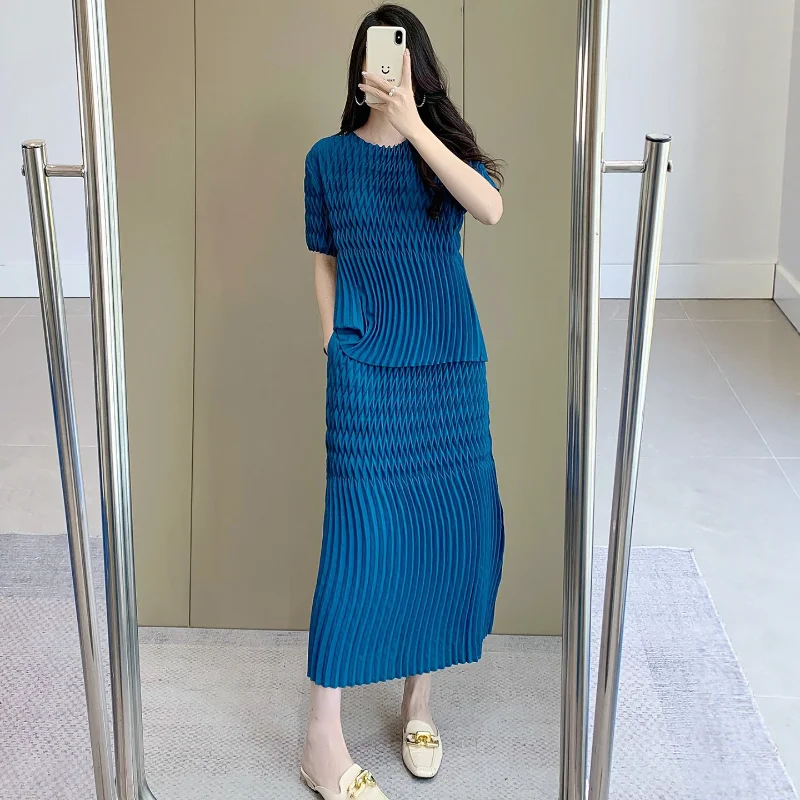 

Miyake Pleated T-Shirt 2026 Summer New Short Sleeve Top Elastic Waist Skirt Women's Vacation Commuting Wrinkle-Free Clothing