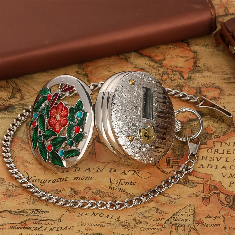 Musikalische Vintage-Quarz-Taschenuhr mit Libellen-Blumendesign spielt Castle in the Sky Melody, perfektes Geschenk für Musikliebhaber – Detail 3