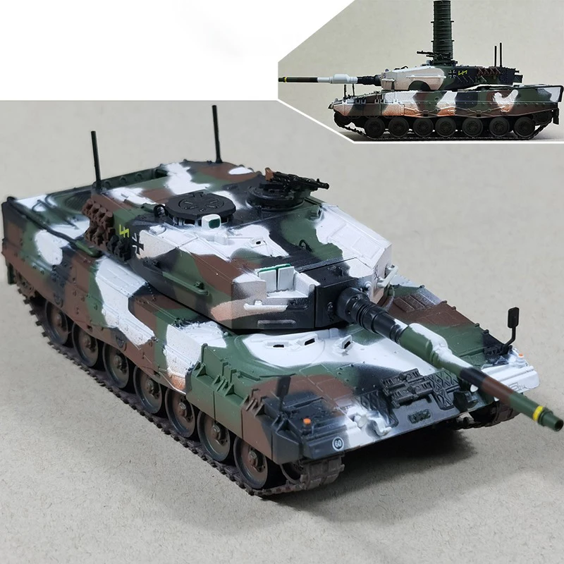 

1:72 Scale German 2A4 Main Battle Tank 12226PB PVC Model